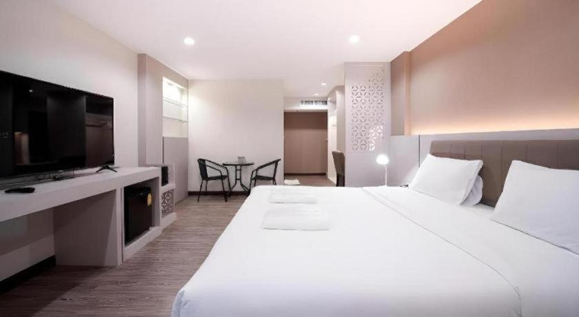 The Y House Hotel Chiang Mai Exterior photo