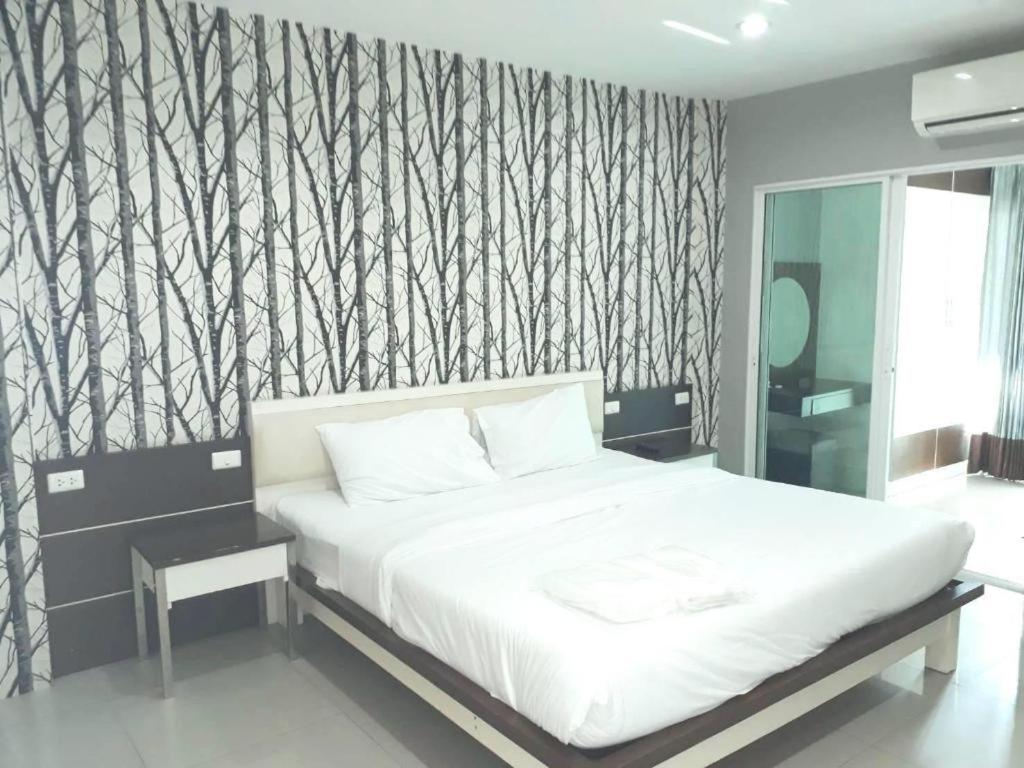 The Y House Hotel Chiang Mai Exterior photo