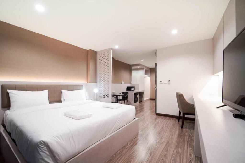 The Y House Hotel Chiang Mai Exterior photo